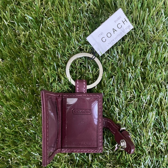 Vintage Coach Mini Photo Keychain | Brand New - Picture 3 of 10